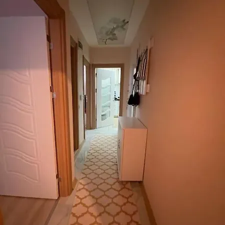 Bahçelievler Bölgesinde Güzel Bir Daire Apartamento